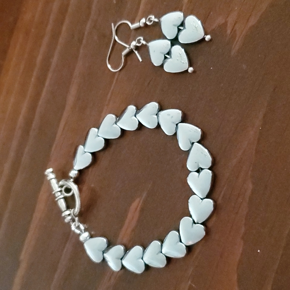 Hematite heart stone bracelet/earrings set
